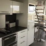 Le Chateau Leenhardt Apartamento