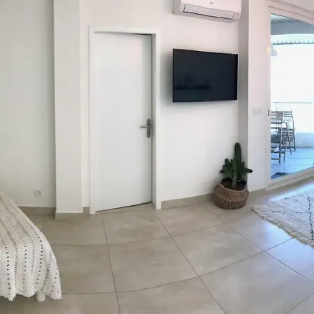 Le Chateau Leenhardt Apartmán