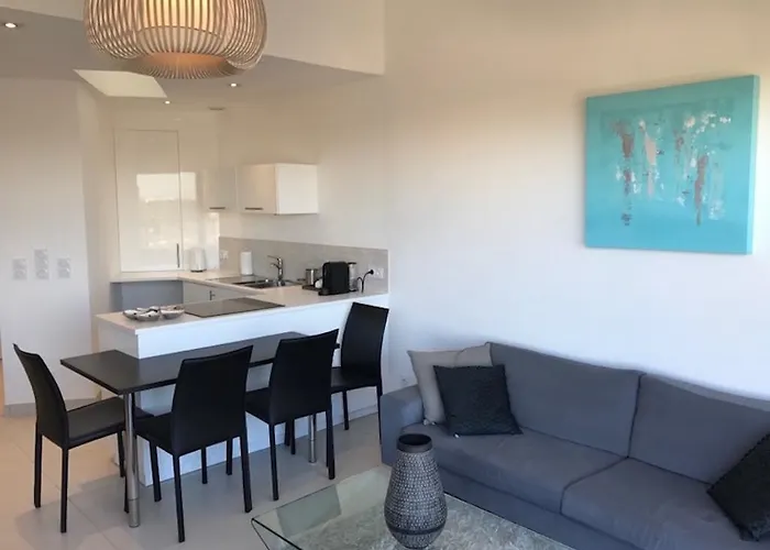 Le Chateau Leenhardt