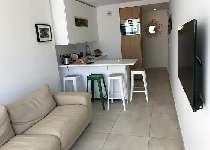 Le Chateau Leenhardt 아파트 르그로뒤후아