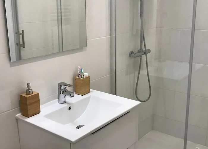 Le Chateau Leenhardt * 르그로뒤후아